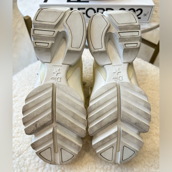 D-Connect White Sneaker - Picture 3 of 4